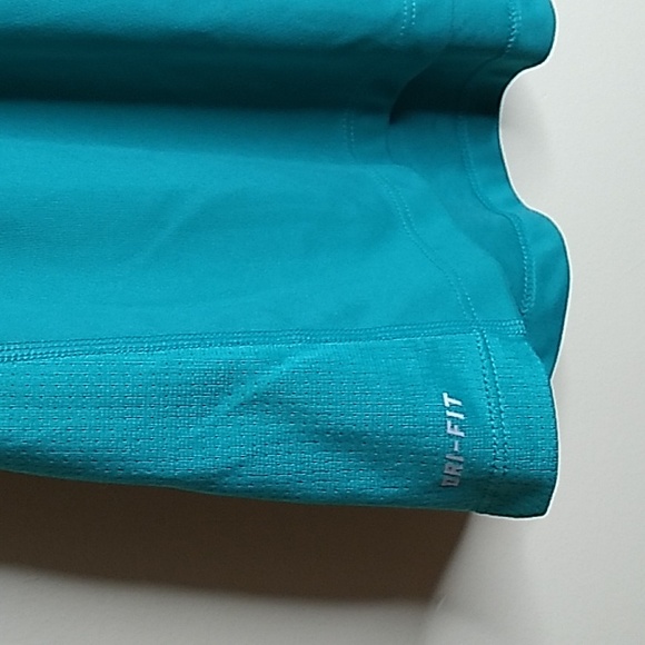 Nike Dri Fit size Large Women's Racerback Top Tank - Picture 2 of 5